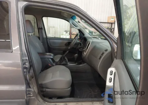 2006 Ford Escape Xlt/Xlt Sport из США, поврежденный, VIN 1FMYU93106KC43767